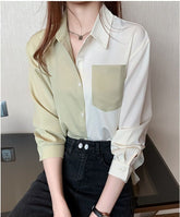 Blusa de manga larga con combinación de dos colores